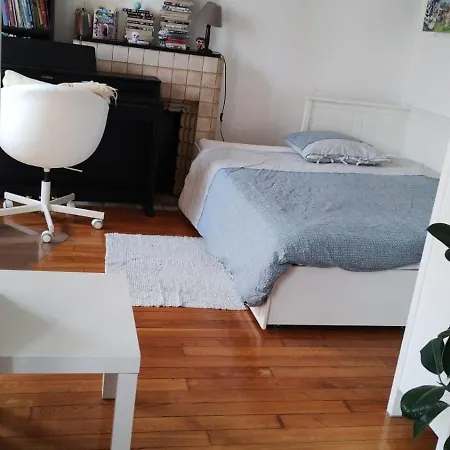 Apartment 2 13 Near Cite U
